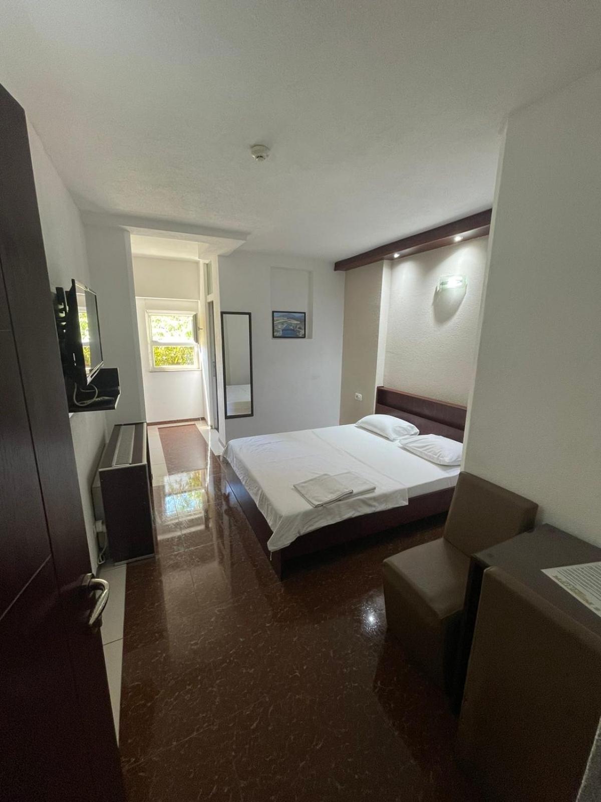 פריזרן Hotel Millenium2 מראה חיצוני תמונה