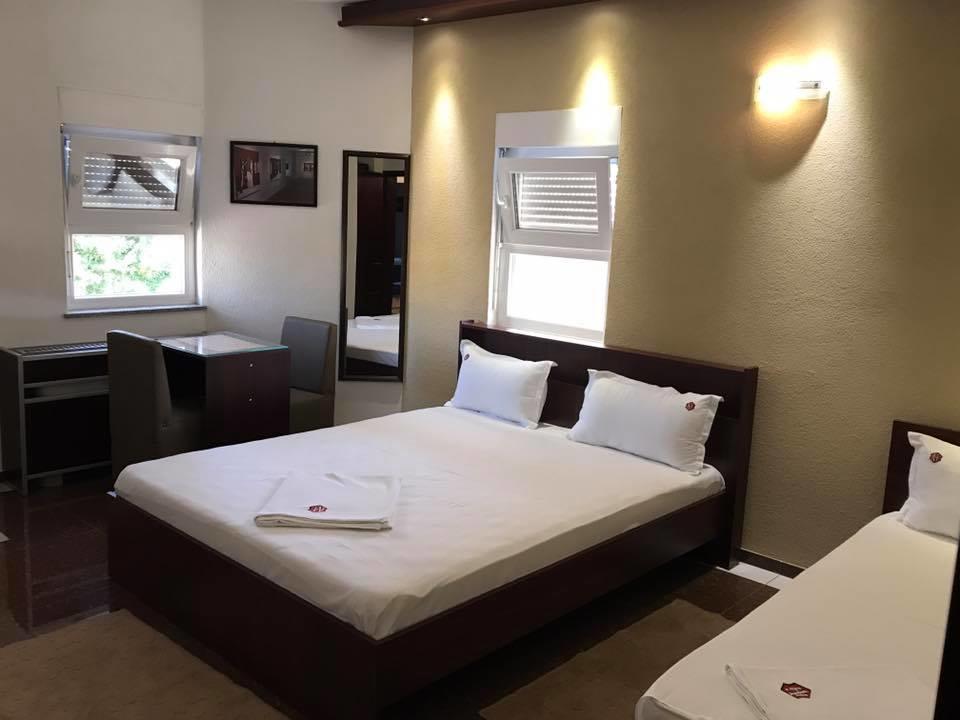 פריזרן Hotel Millenium2 מראה חיצוני תמונה
