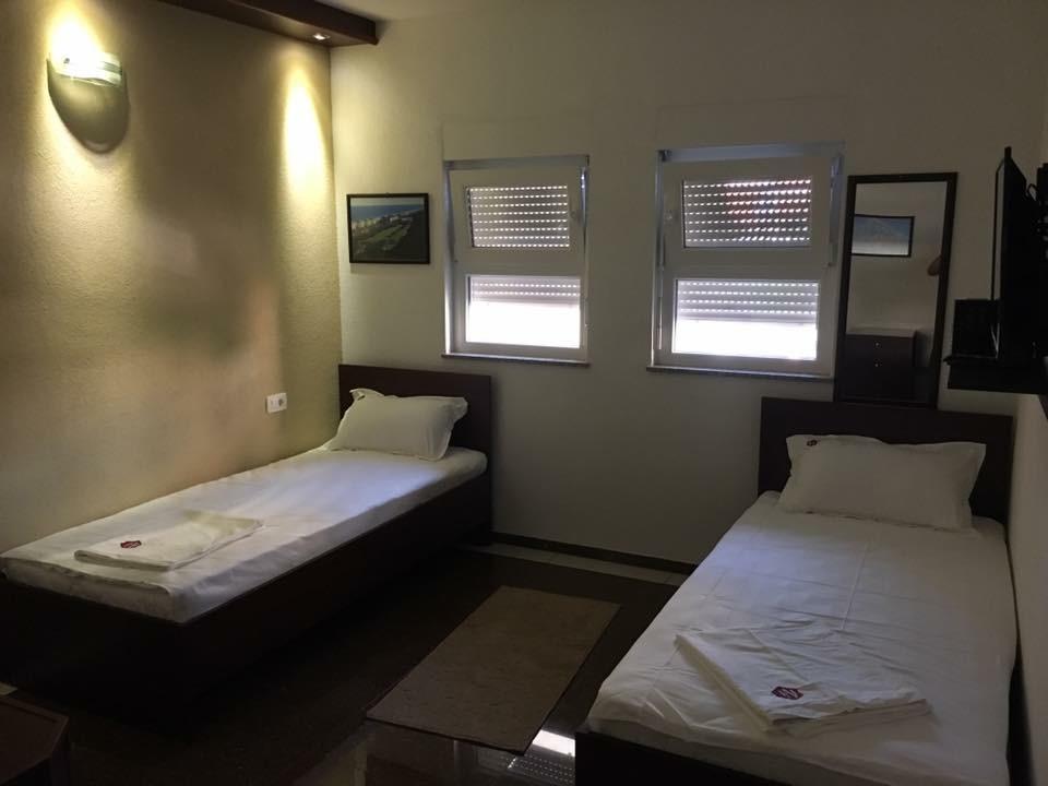פריזרן Hotel Millenium2 מראה חיצוני תמונה