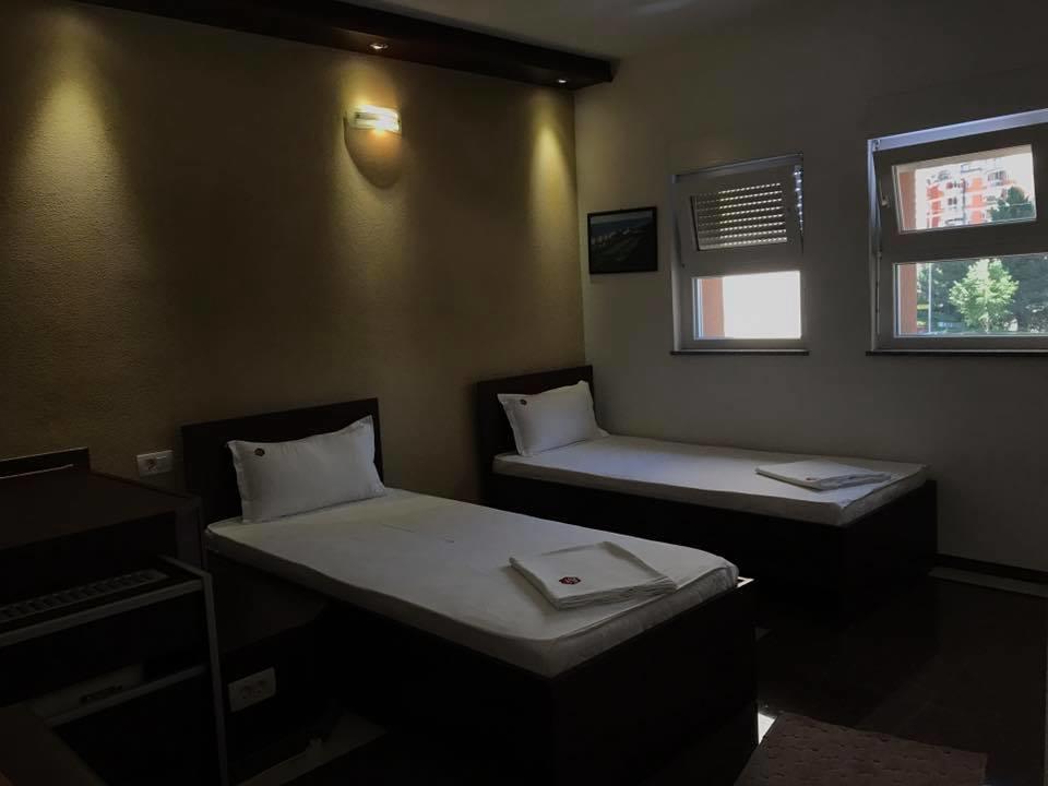 פריזרן Hotel Millenium2 מראה חיצוני תמונה
